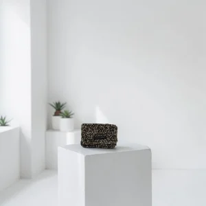 porte-monnaie crocheté en raphia blanc/cafe/noir