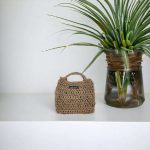 Lea Mini sac à main crocheté en ficelle de jute beige