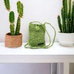 Maxima Pochette bandoulière porte-téléphone crochetée en raphia vert pistache
