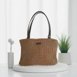 Sac Thelma Sac crocheté en ficelle beige et anses cuir marron