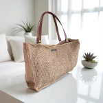 Virginia - S Sac crocheté en ficelle de jute beige avec anses en cuir marron