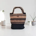 Gabriella Sac épaule crocheté en ficelle de jute beige et noir à rayures