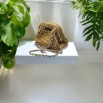 Lila Pochette bandoulière en fil de cuir doré
