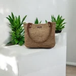 Maeva sac cabas crocheté en ficelle de jute beige avec anses en cuir marron caramel