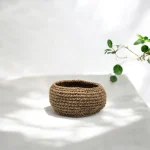 Corbeille Ronde crochetée en ficelle de jute beige