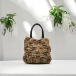 Vanessa Sac crocheté en ficelle de jute beige avec anses amovibles en cuir noir