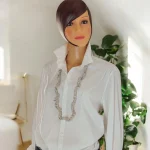 Collier sautoir crocheté en fil ruban beige